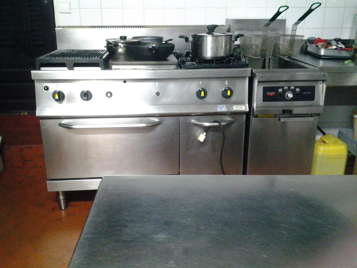 Hotel Lafayette Saint-Sever  Esterno foto